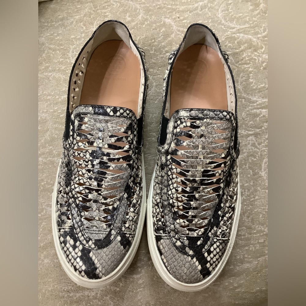 TORY BURCH